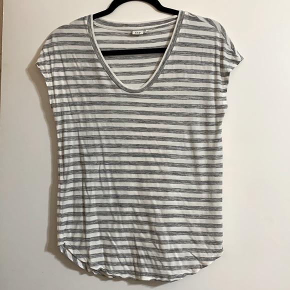 Gap Women’s X-Small Grey/White Striped Loose Fit T-Shirt - Picture 1 of 7